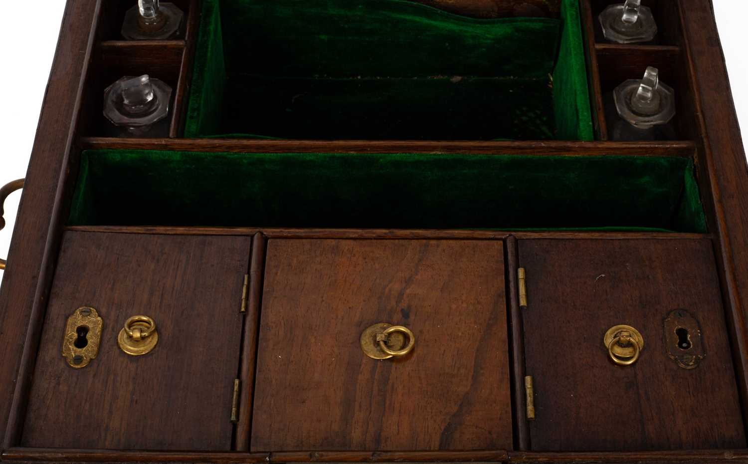 A 19th Century walnut and inlaid jewel and dressing case - Image 3 of 3