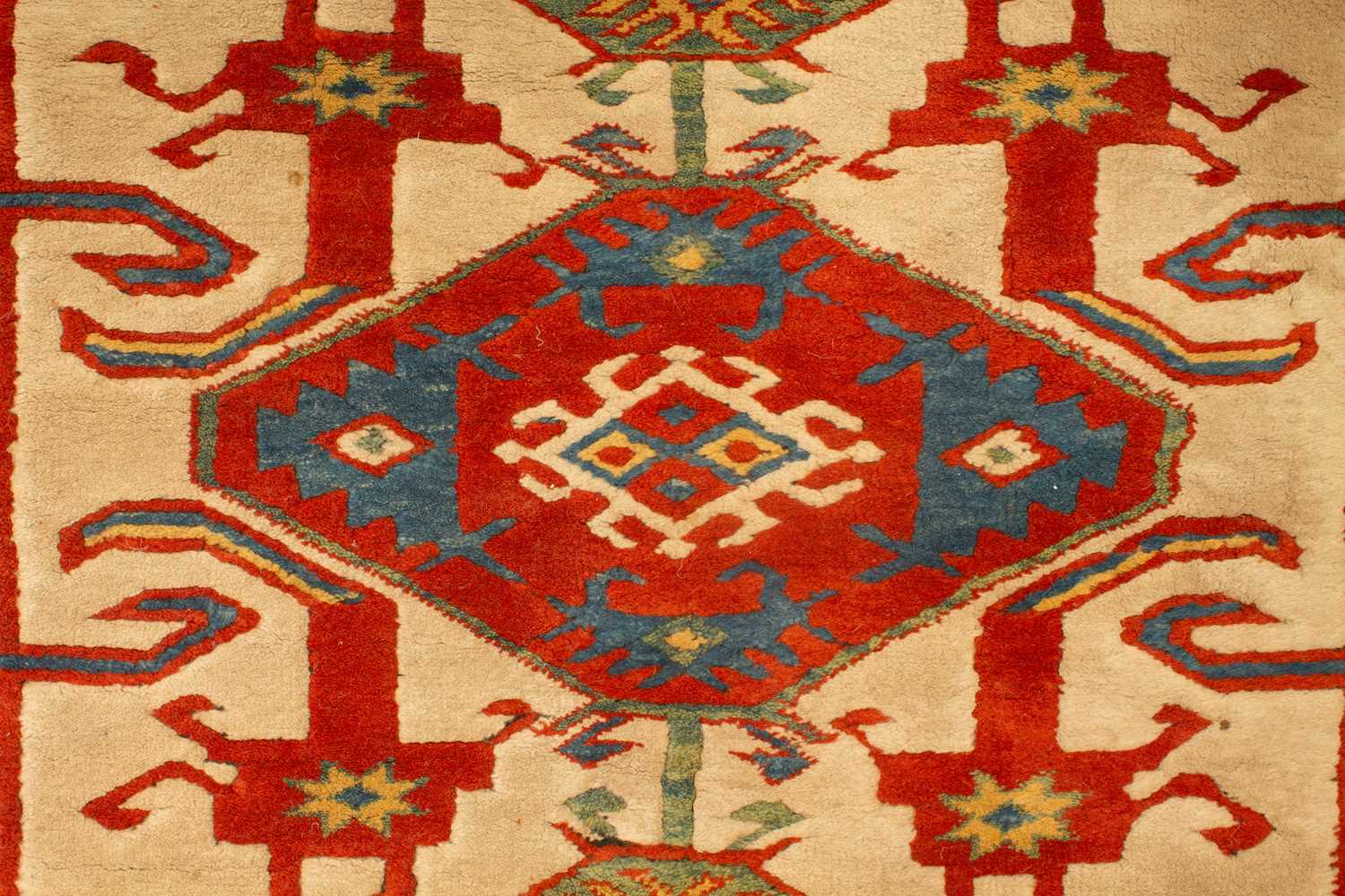 A Kazak Design rug - Image 4 of 6