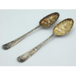 A pair of 1767 George III London silver berry spoons, maker TE, 200mm long, approx. 85g