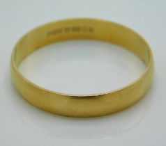 An 18ct gold band, 2.7g, size W