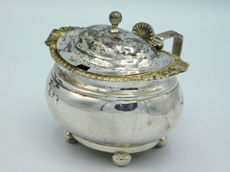 A 1798 George III London silver mustard with gilde