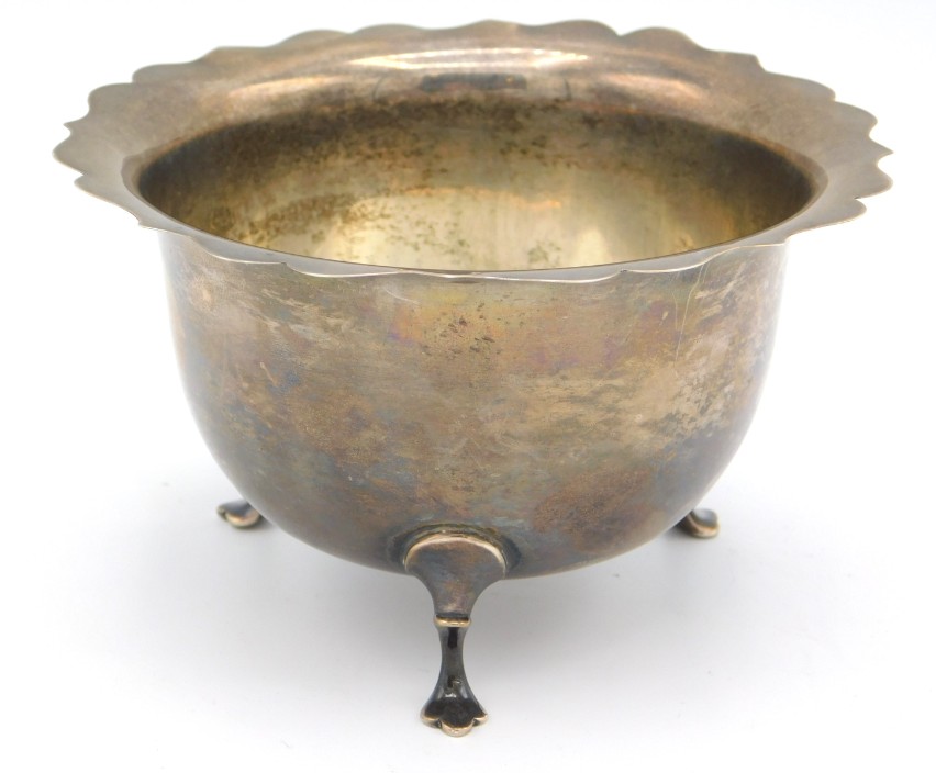 A 1916 London silver footed bowl by Horace Woodwar