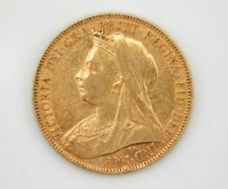 A 1900 Victoria veiled head full gold sovereign
