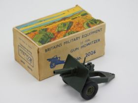 A boxed Britains Field Gun no.2026 Gun Howitzer, b