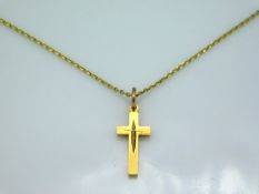 A 9ct gold chain & cross, 2.8g, 540mm
