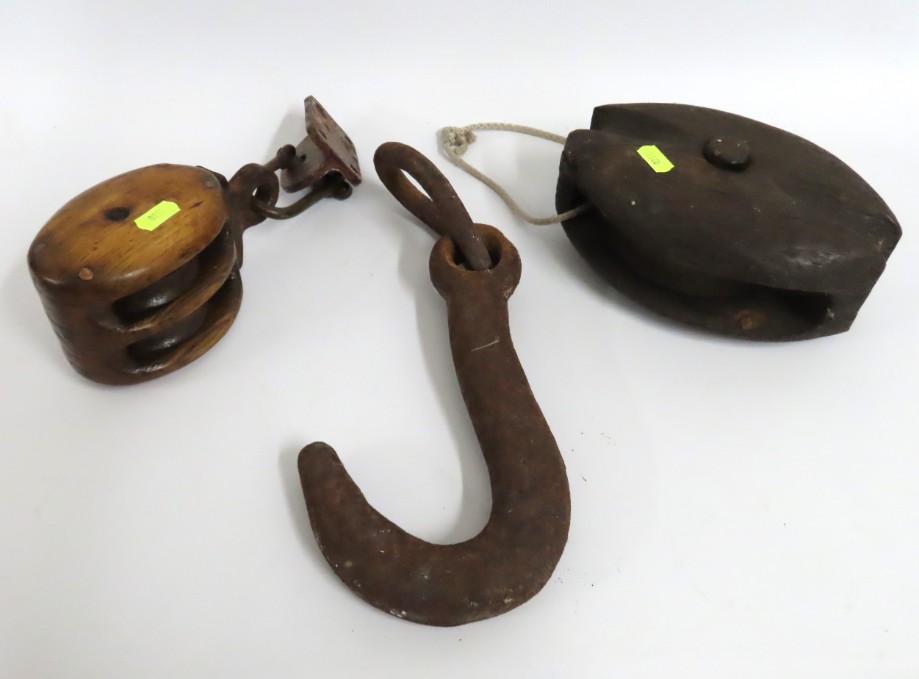 Antique rigging pulleys & hook, anchor 330mm drop