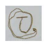 A 9ct gold T-bar & chain, 460mm long, 1.1g