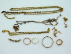 A quantity of scrap & a/f 9ct gold, 4.9g