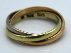 A 14ct three colour gold trinity band, 3g, size F