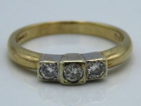 A 9ct gold art deco styled ring set with 0.25ct of