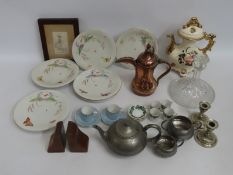 Two 19thC. porcelain comports with three matching