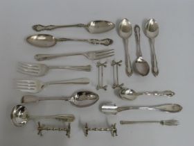 A small quantity of plated ware including knife re