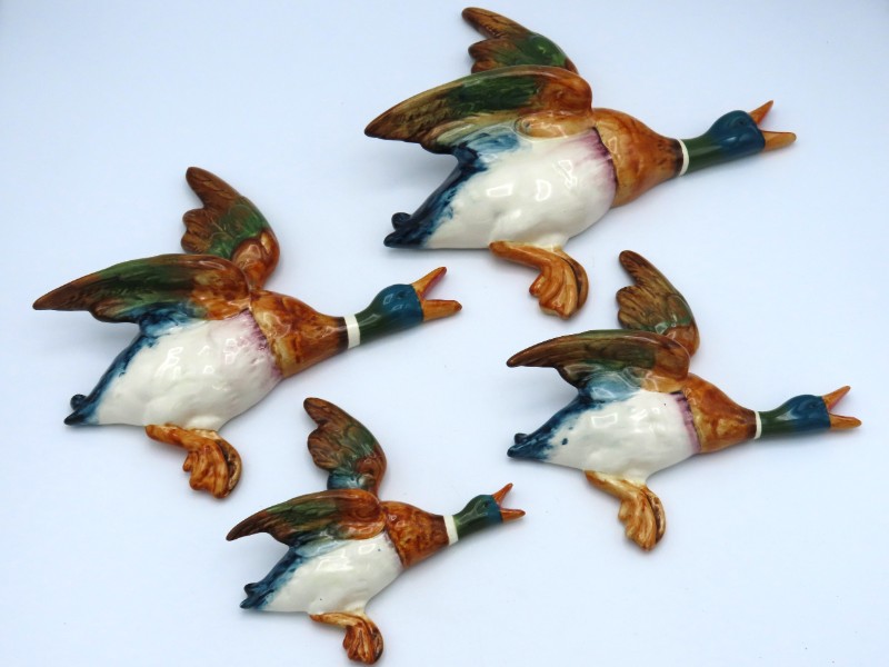 Four Beswick wall mounted flying ducks, 596-4 to 5