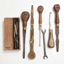 Railway Interest - Quantity of GWR wooden handled screwdrivers
