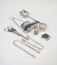 Quantity of sundry silver to include tongs, purse, etc