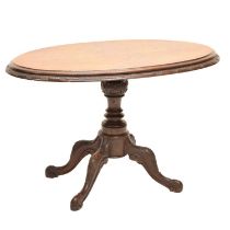 Victorian walnut oval top loo table