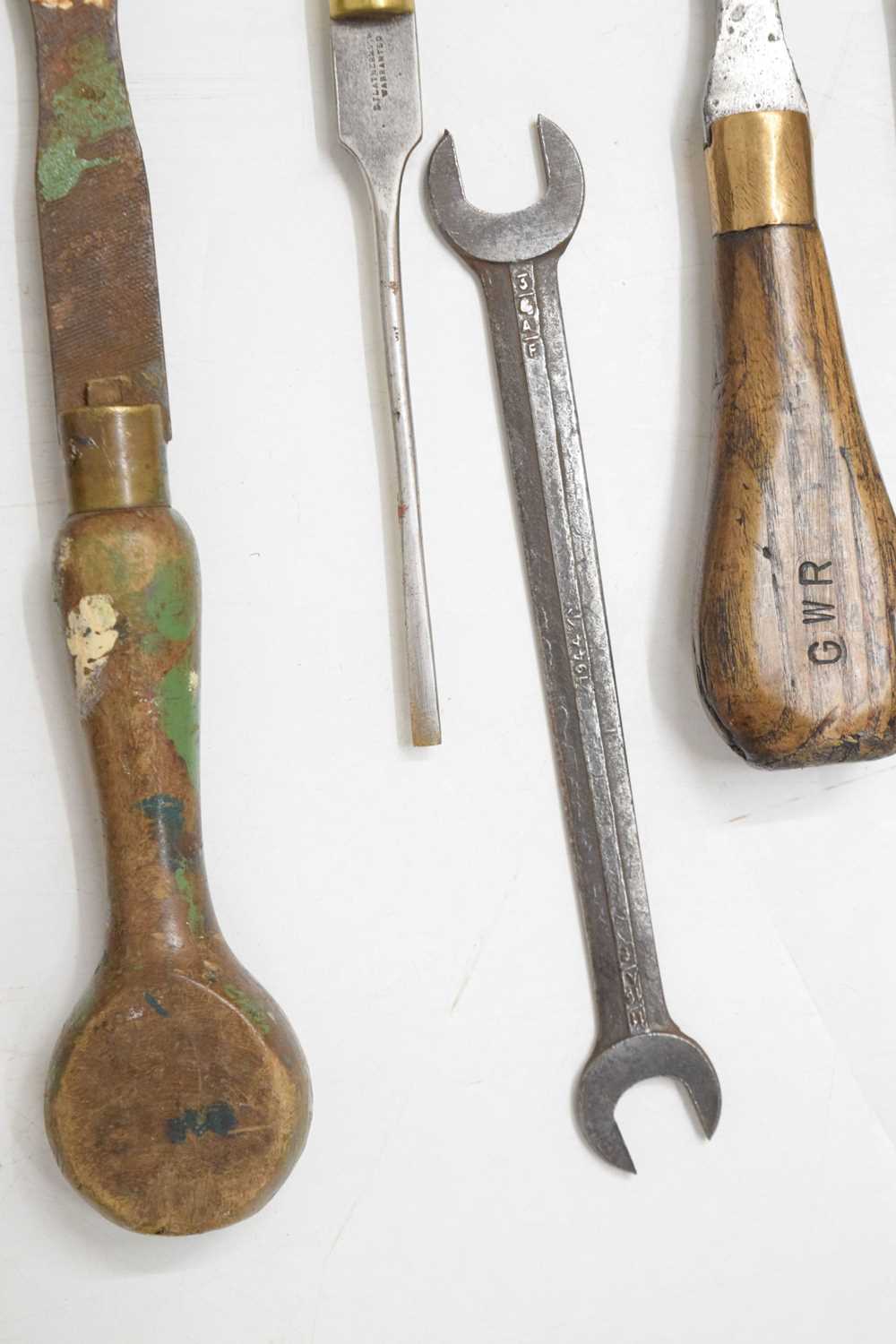 Railway Interest - Quantity of GWR wooden handled screwdrivers - Image 9 of 11