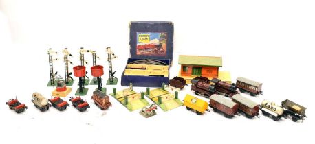 Quantity of Hornby O gauge railway trainset items