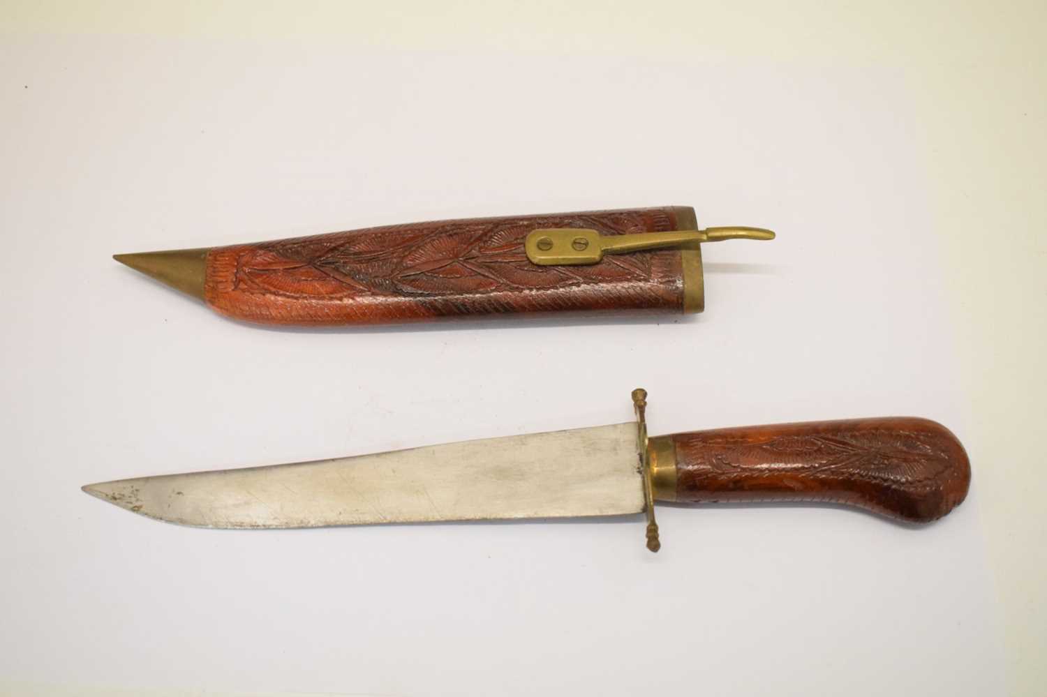 Indian Kukri knife and a modern dagger - Image 2 of 8