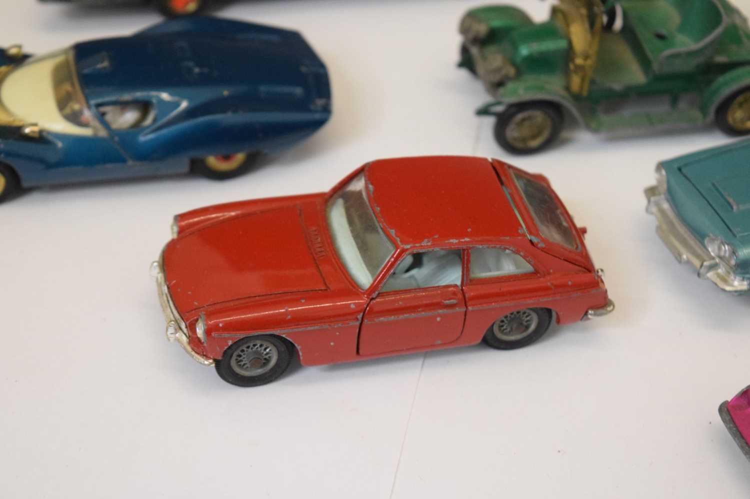 Collection of loose diecast model vehicles - Image 3 of 11