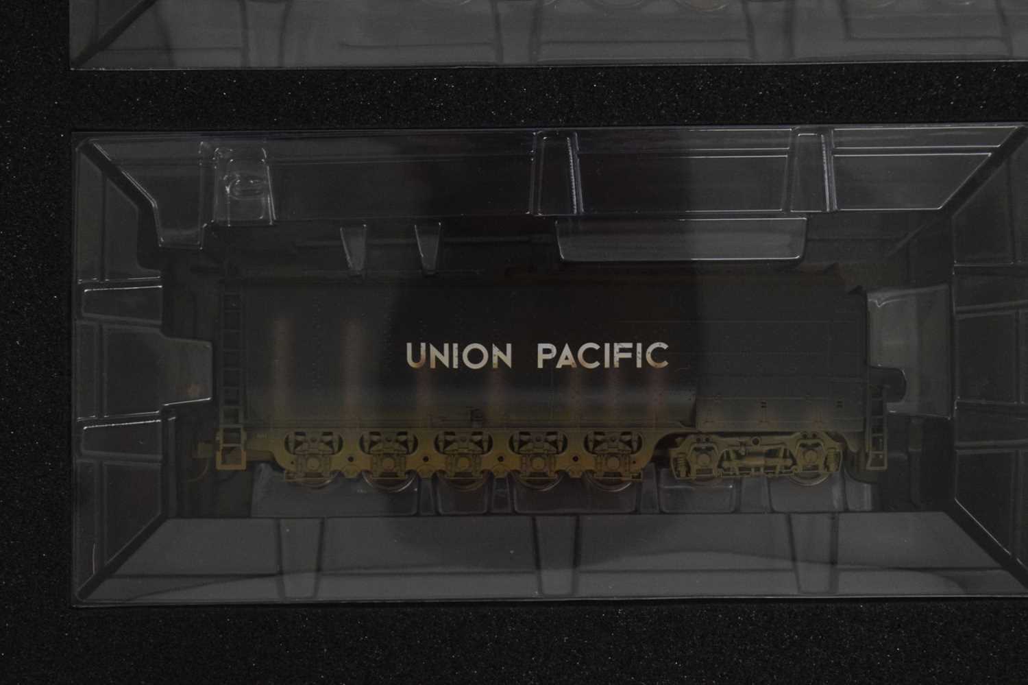 Rivarossi HO 1:87 scale 'Union Pacific and Trixtrains locomotive - Image 4 of 6