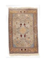 Persian design Kashan wool rug