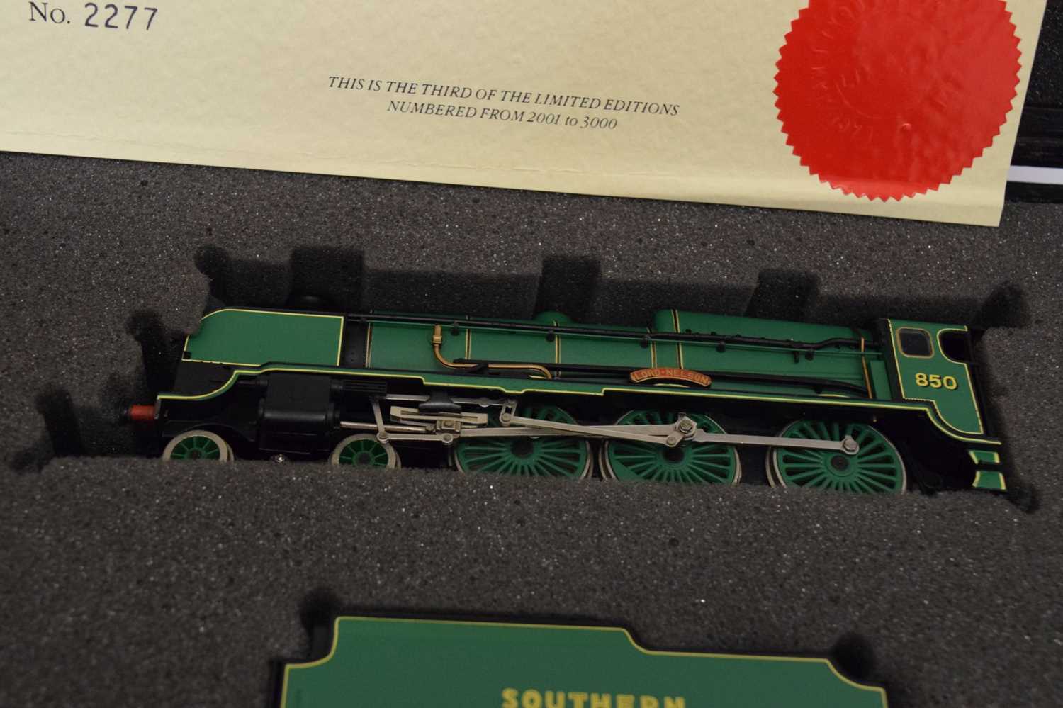 Bachmann - Two limited edition 00 gauge sets - Image 4 of 7