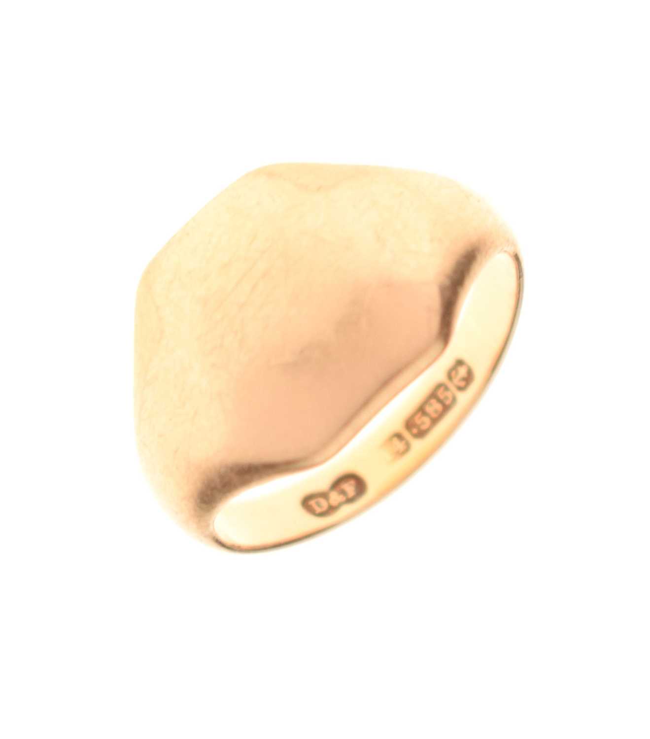 14ct gold signet ring