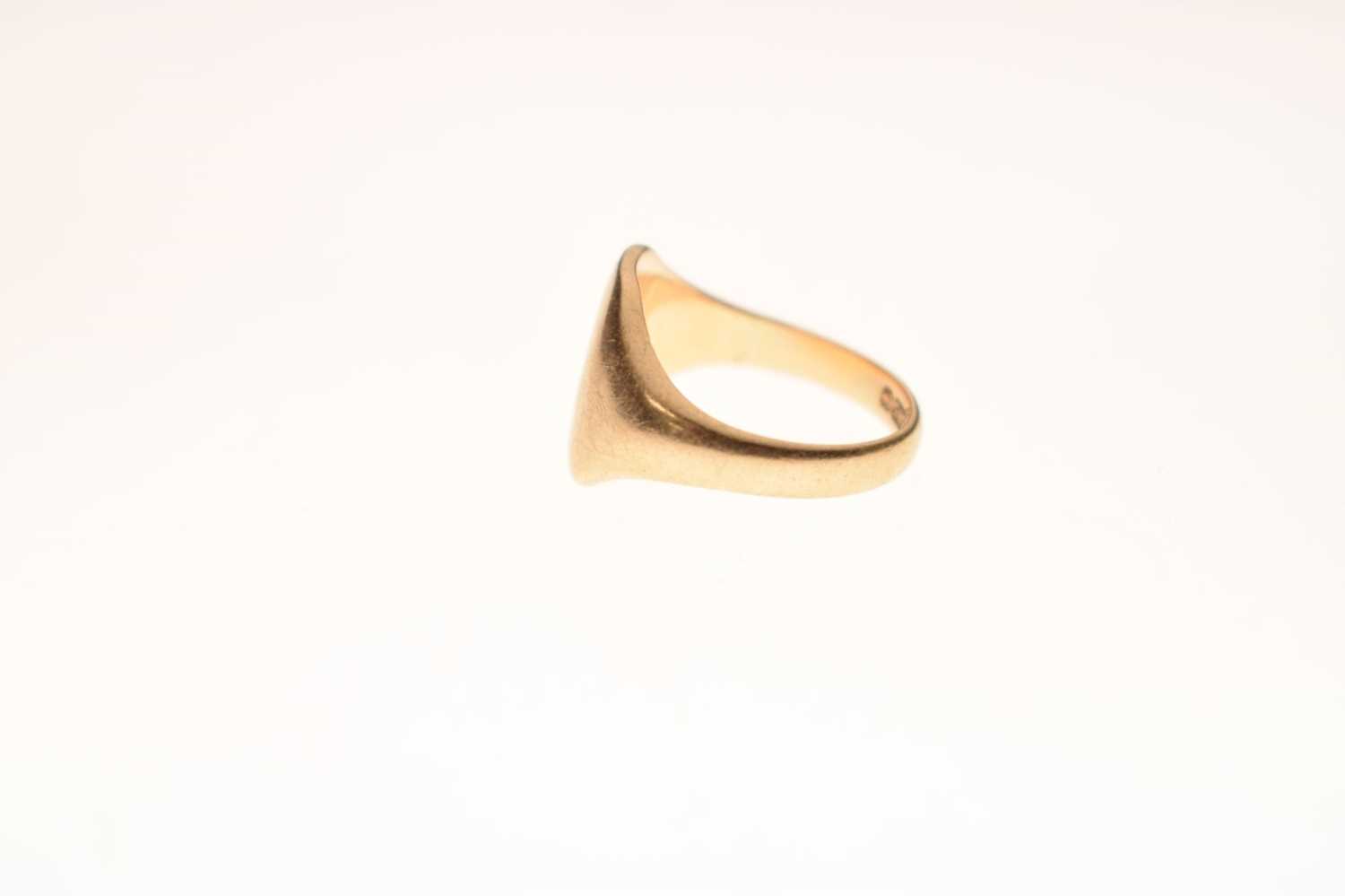 14ct gold signet ring - Image 2 of 6