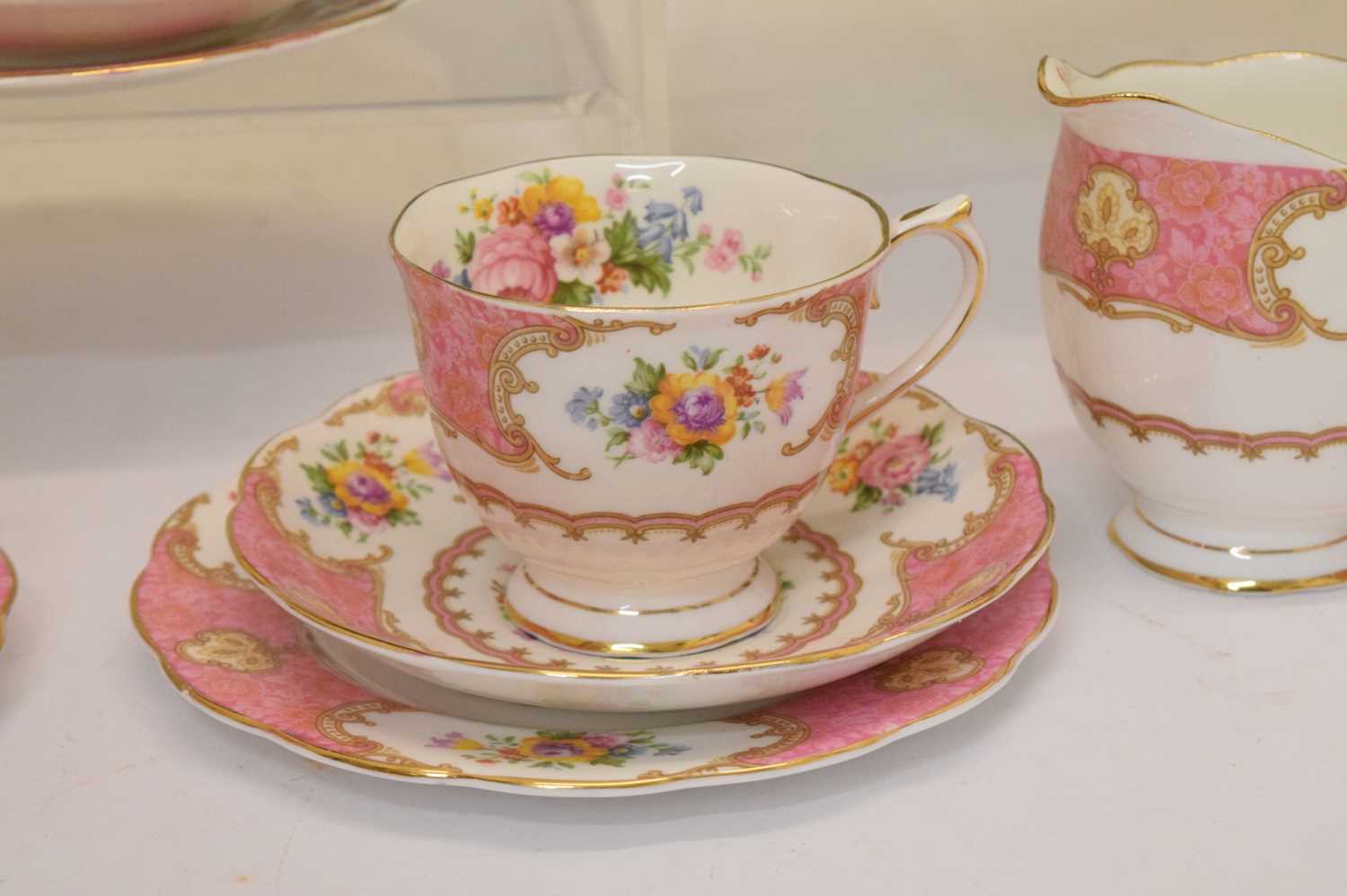 Royal Albert Lady Carlyle six person tea set - Image 3 of 9