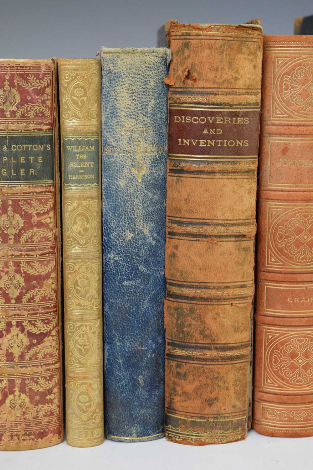 Collection of fifteen late nineteenth and early twentieth century leather-bound books - Image 3 of 21