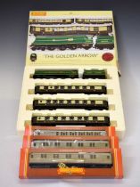 Hornby - 'The Golden Arrow' 00 gauge railway trainset