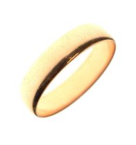 Unmarked yellow metal wedding band