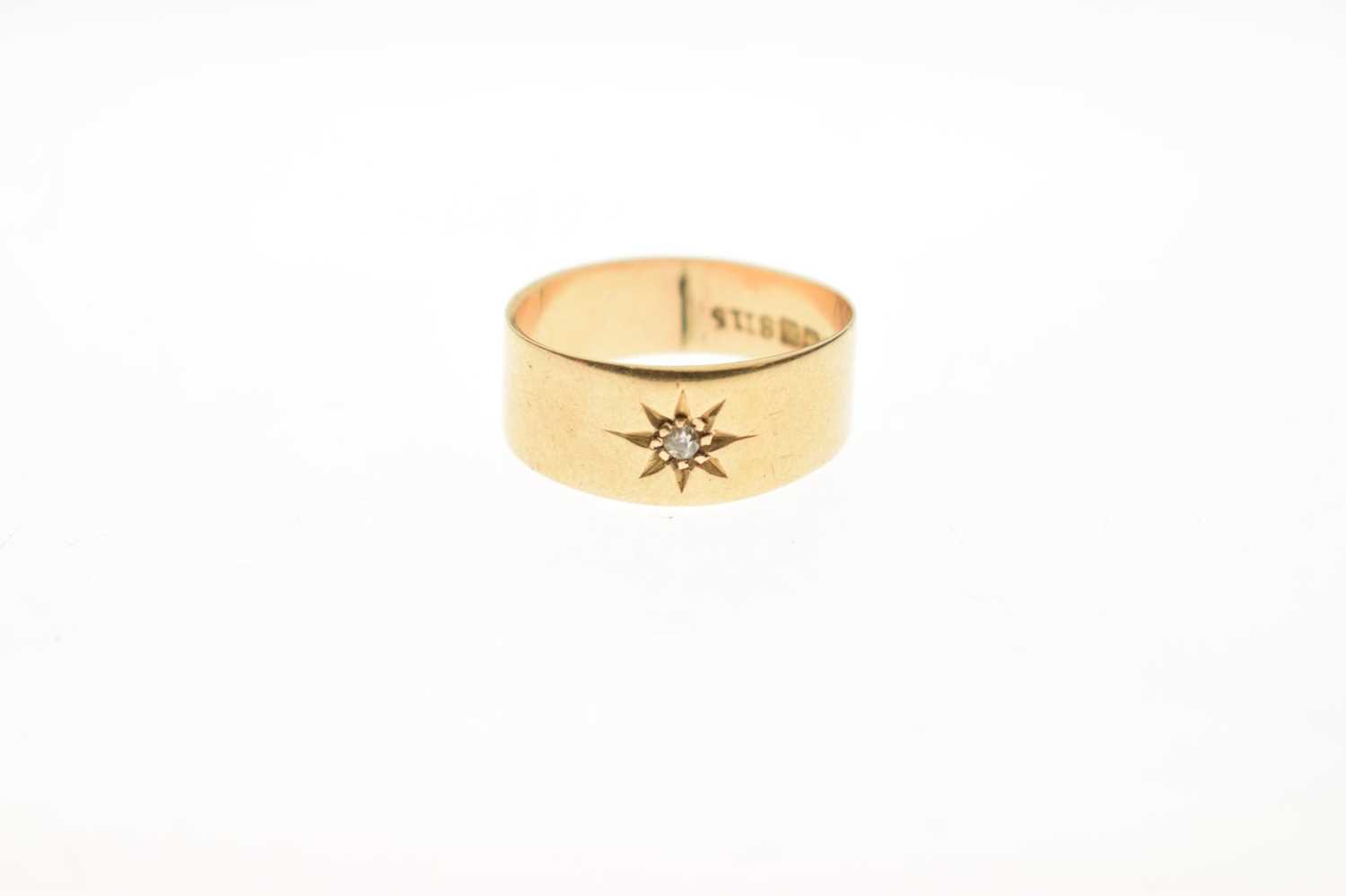 18ct gold diamond gypsy set ring - Image 6 of 6