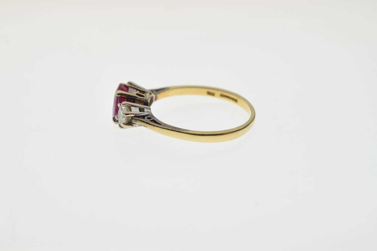 18ct gold, ruby and diamond three-stone ring - Image 2 of 7