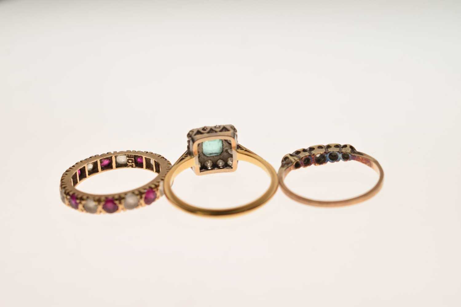 Three gem-set dress rings - Image 6 of 8