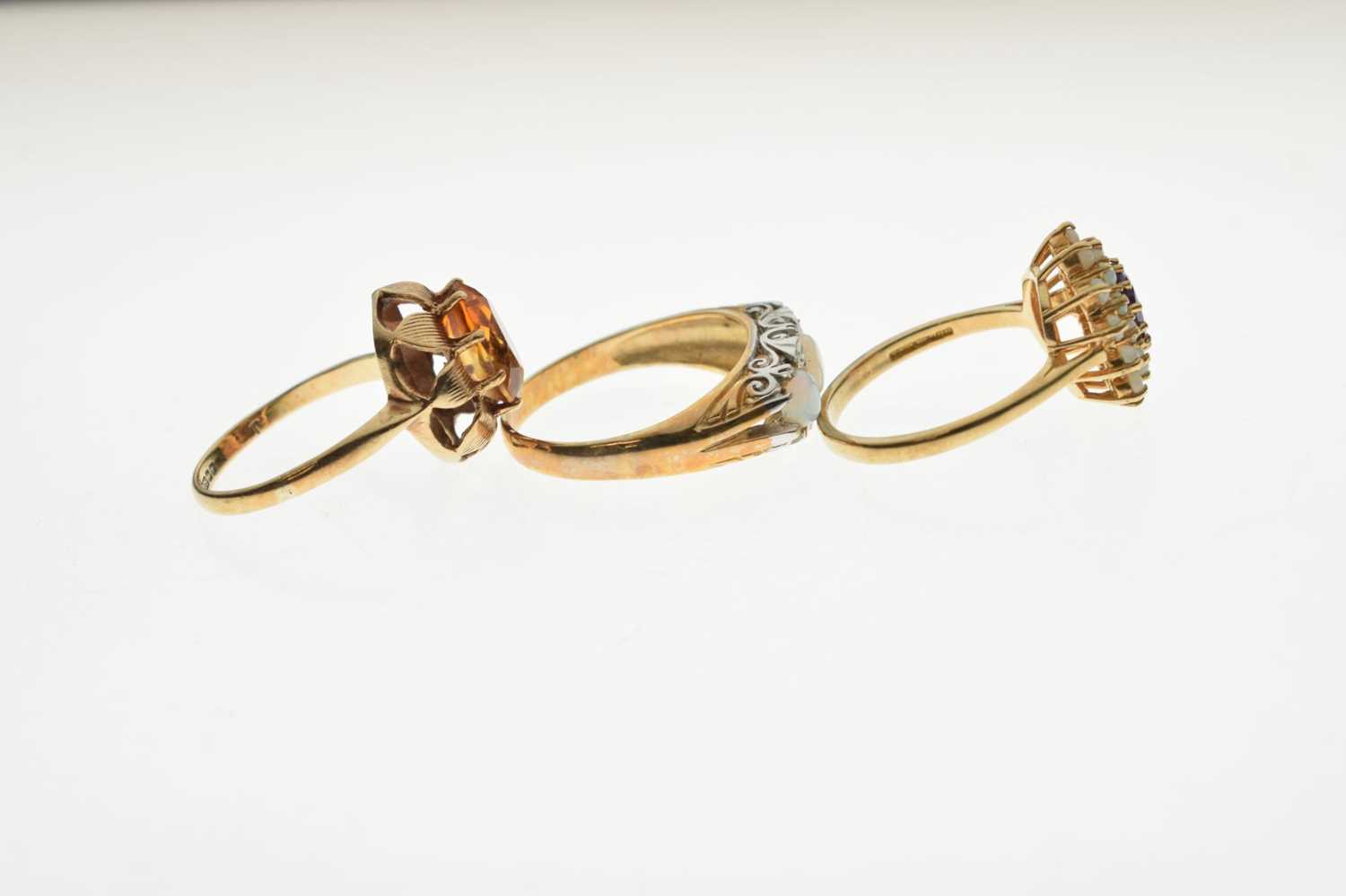 Three 9ct gold gem-set dress rings - Image 4 of 6