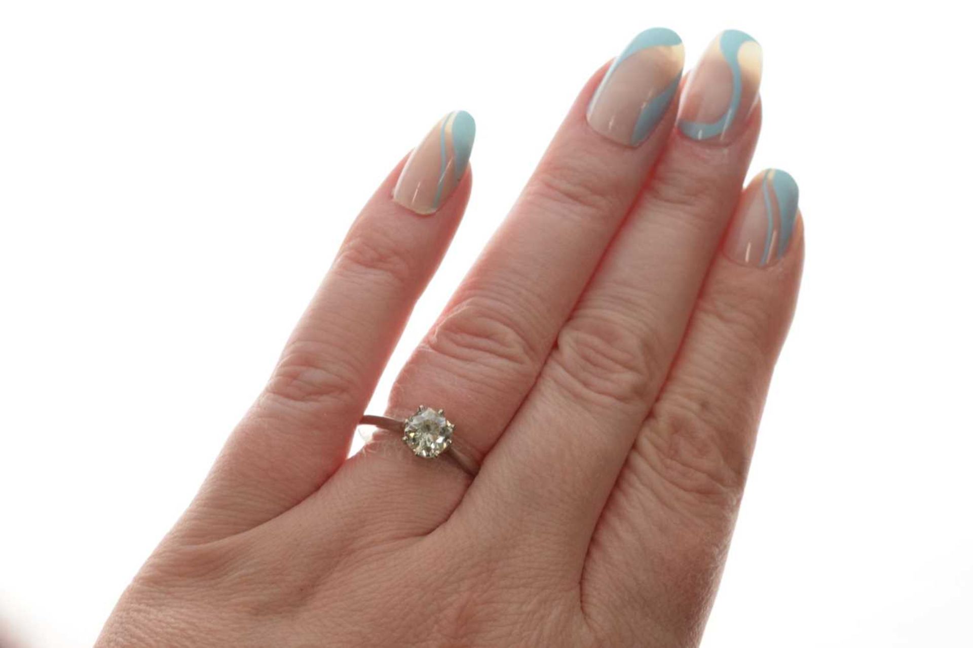 Diamond solitaire platinum ring - Image 7 of 7