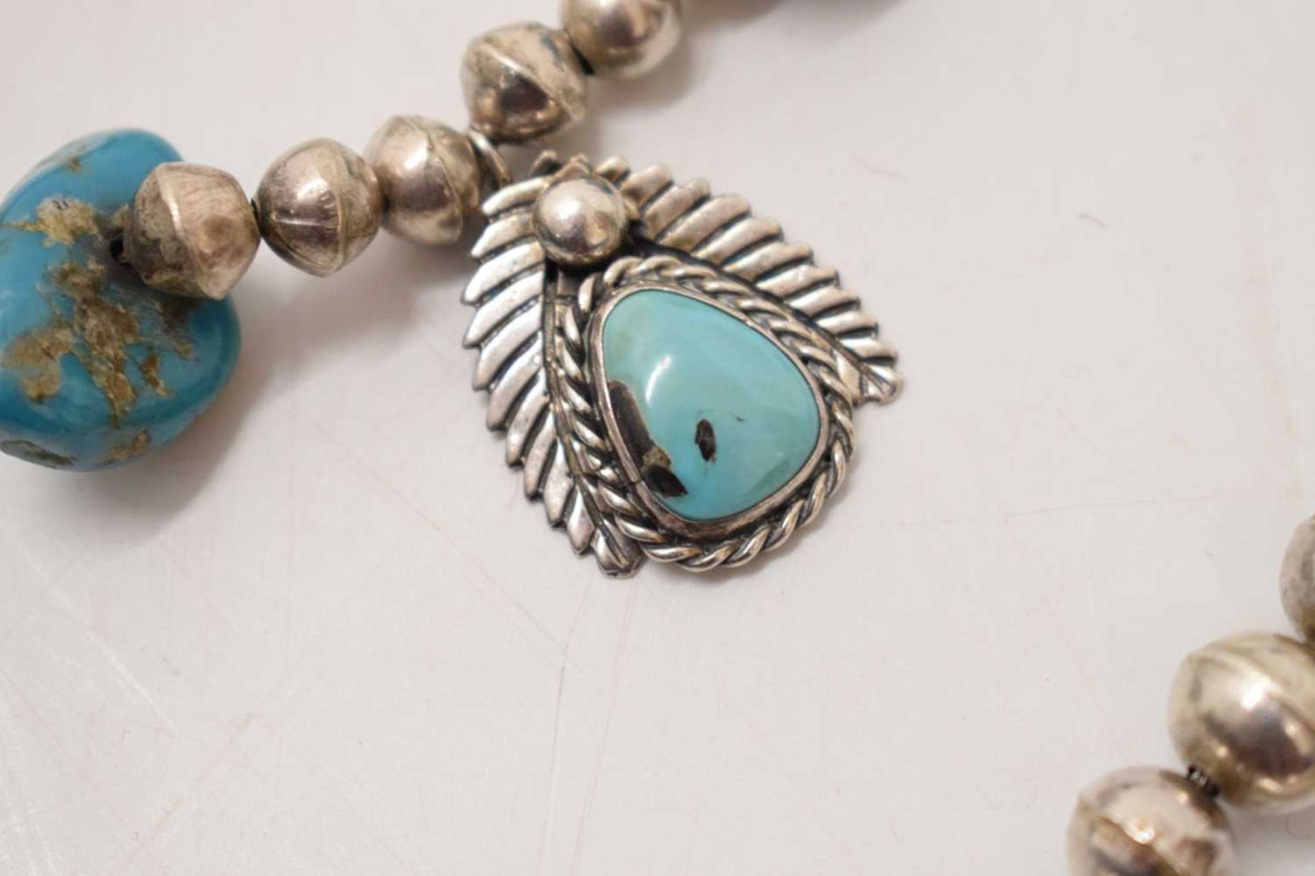 Turquoise silver three-tier Navajo necklace - Image 9 of 17