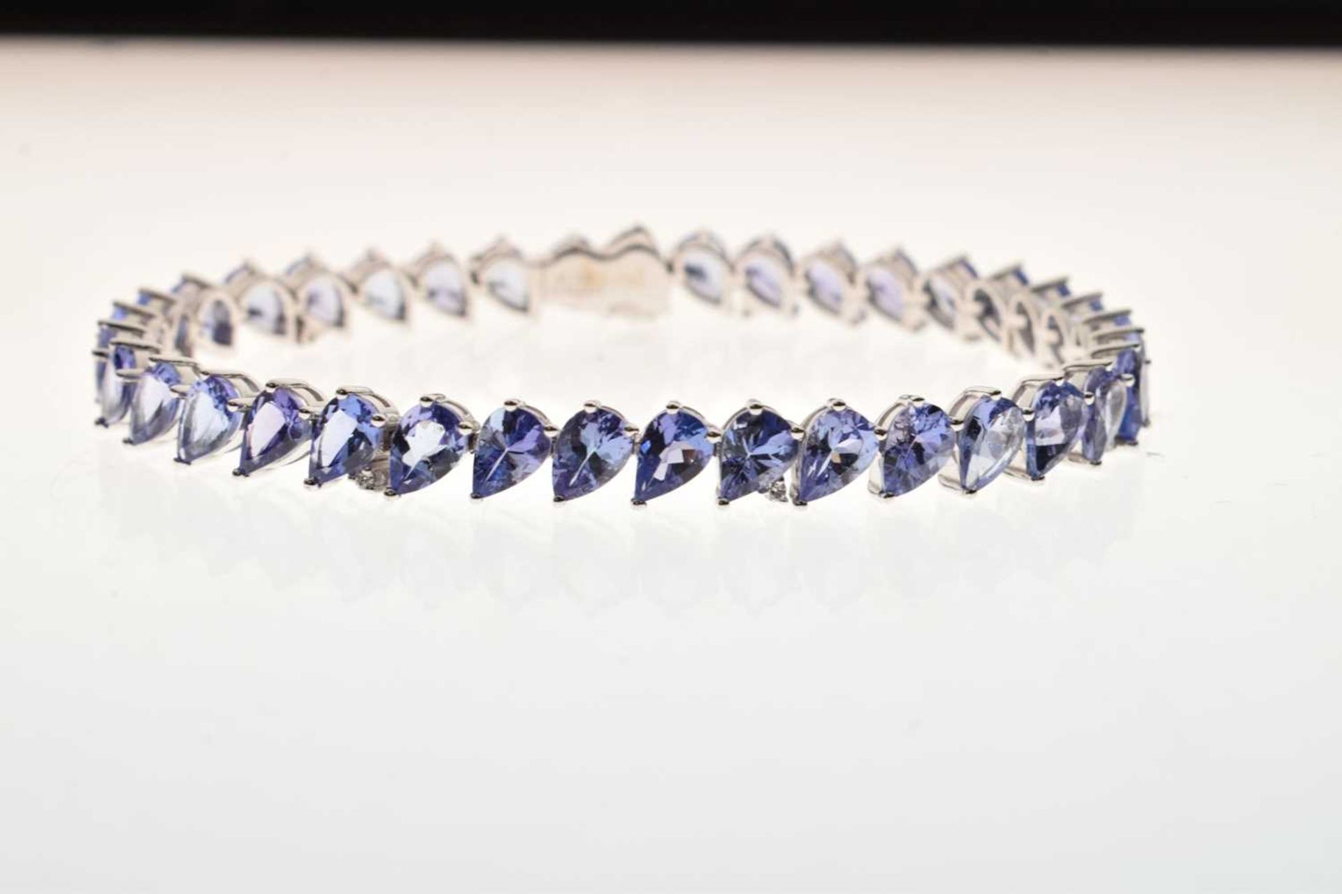 Tanzanite bracelet - Image 9 of 10