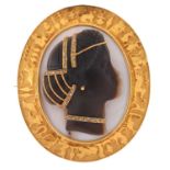 Good 19th century hardstone cameo habille brooch