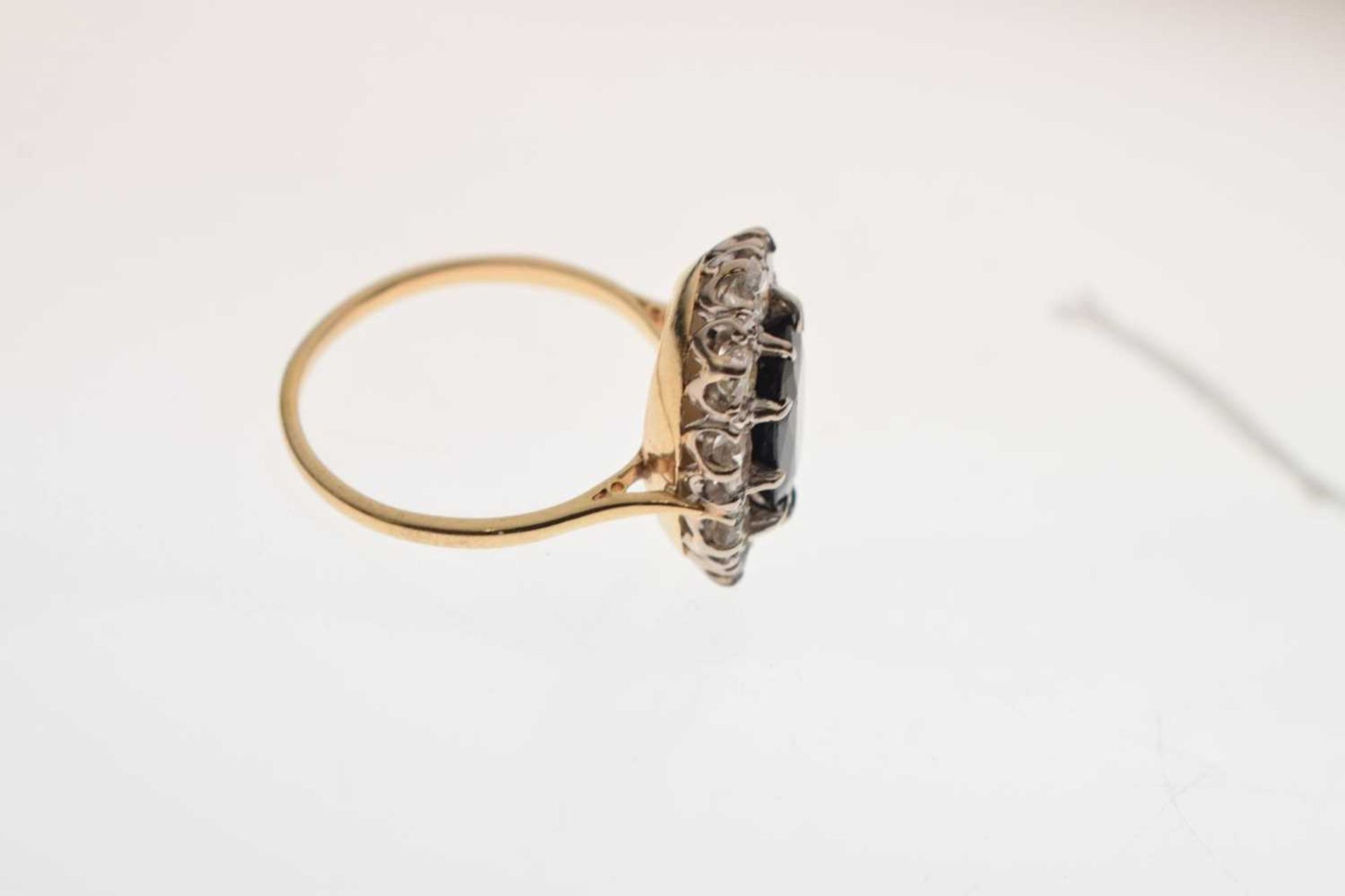 Sapphire and diamond cluster ring - Image 4 of 13
