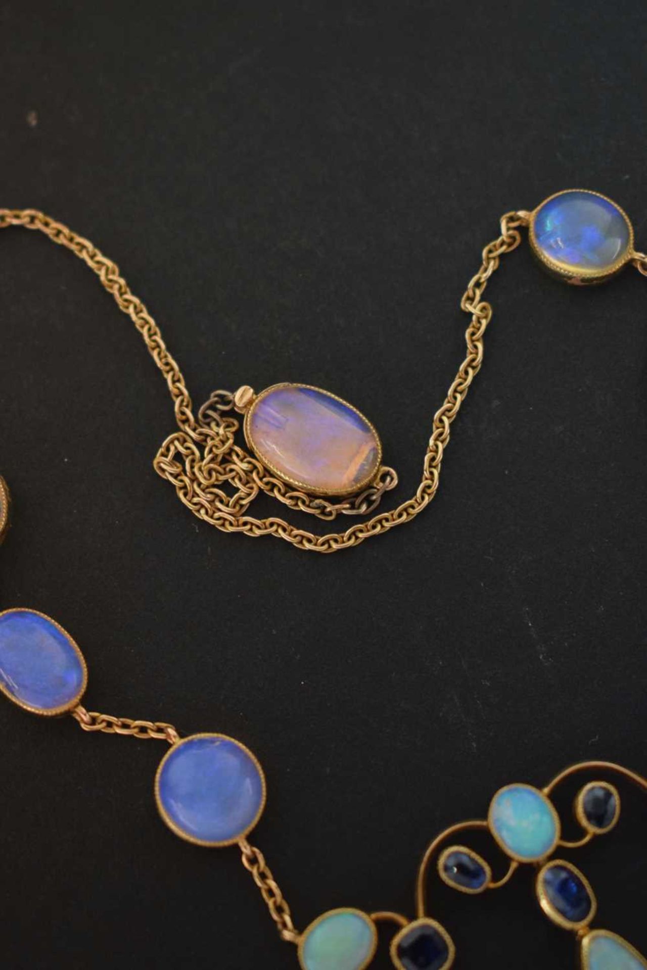Opal and sapphire pendant necklace in the Arts and Crafts manner - Image 5 of 12