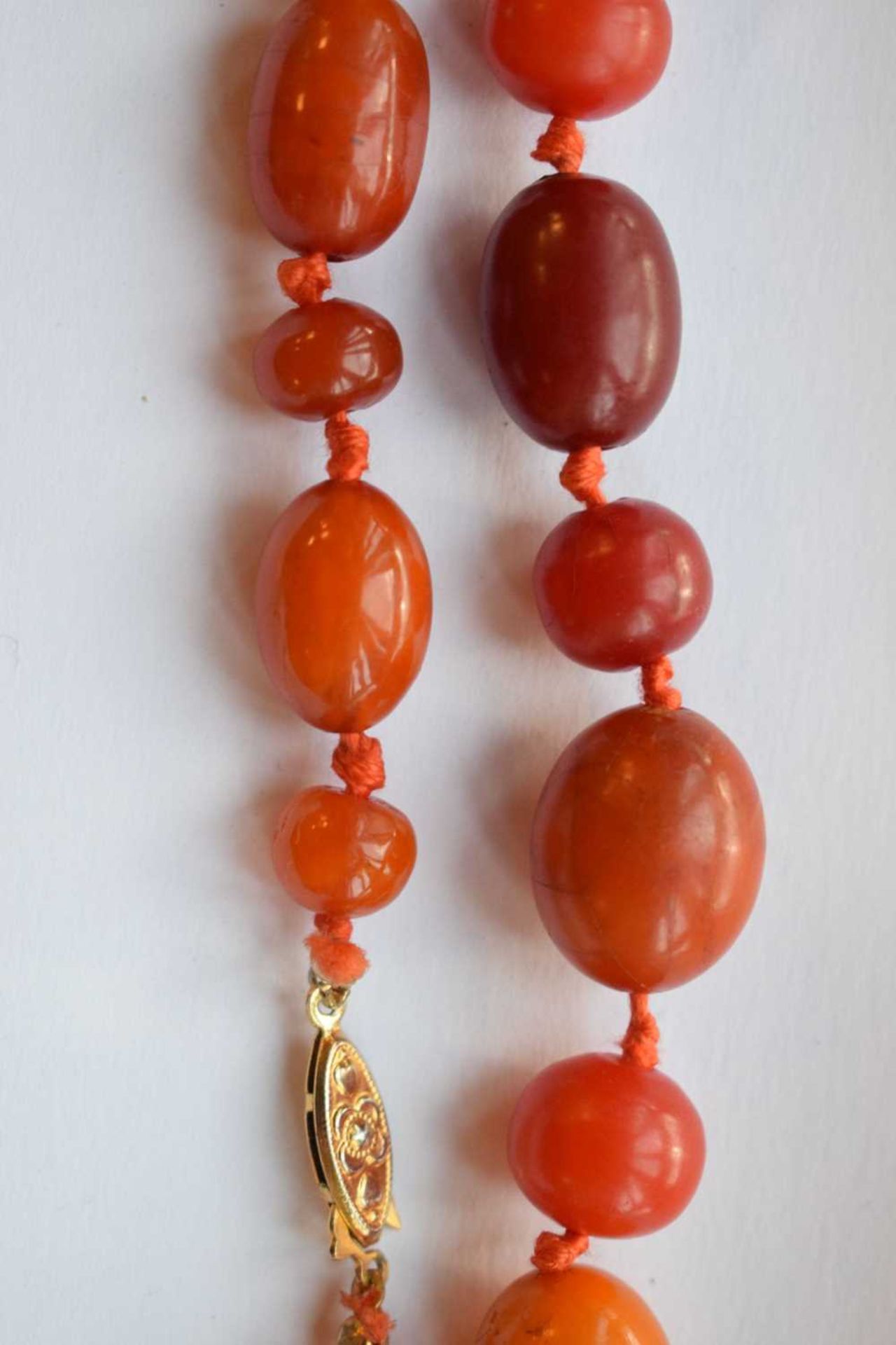 'Butterscotch amber' coloured bead necklace - Image 4 of 12