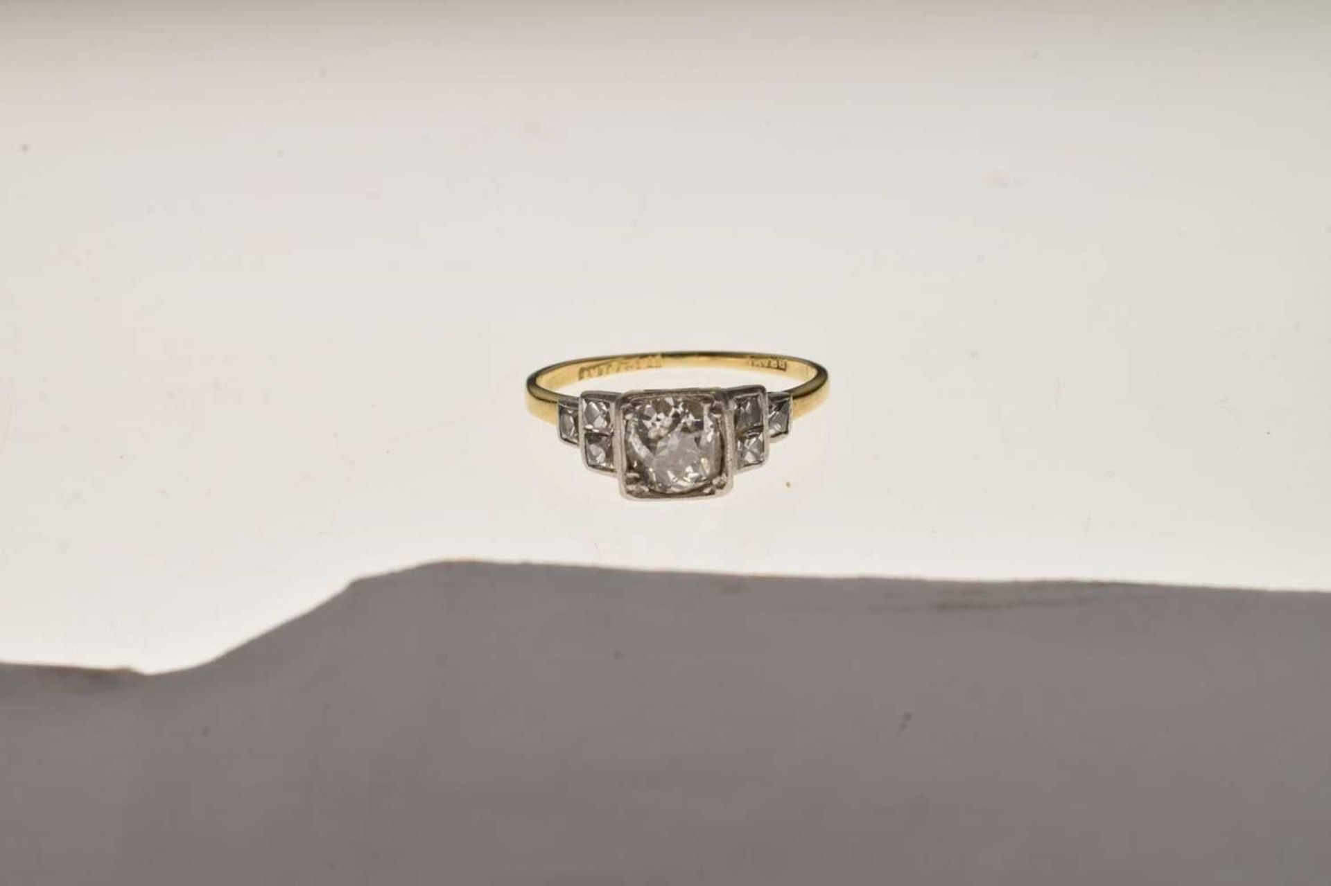 Art Deco diamond 18ct yellow gold and platinum set three stone ring - Image 8 of 8