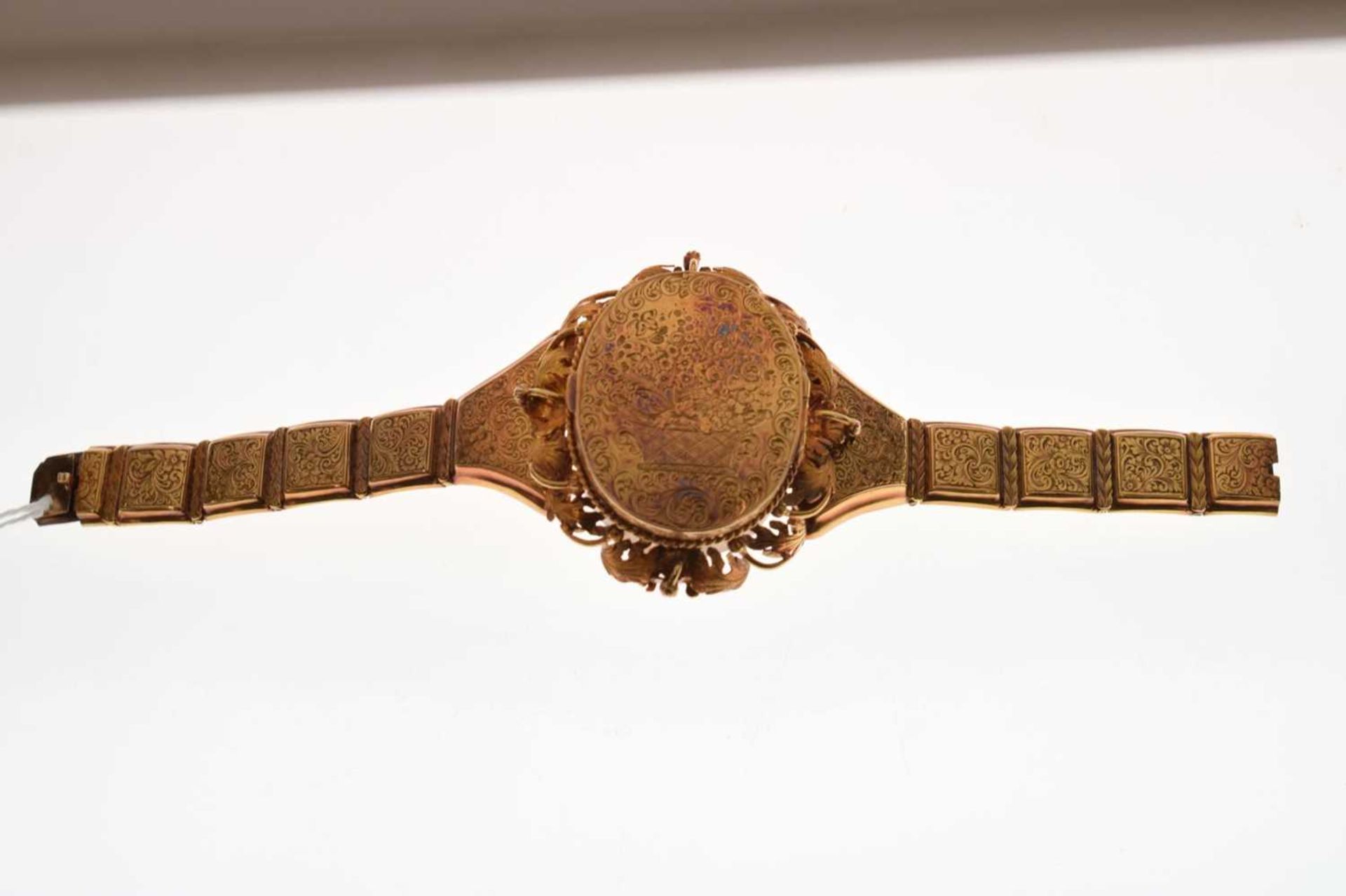 19th century yellow metal panel locket bracelet - Image 2 of 9