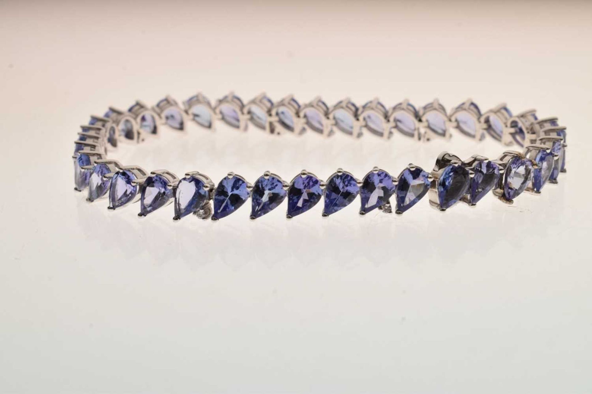 Tanzanite bracelet - Image 4 of 10