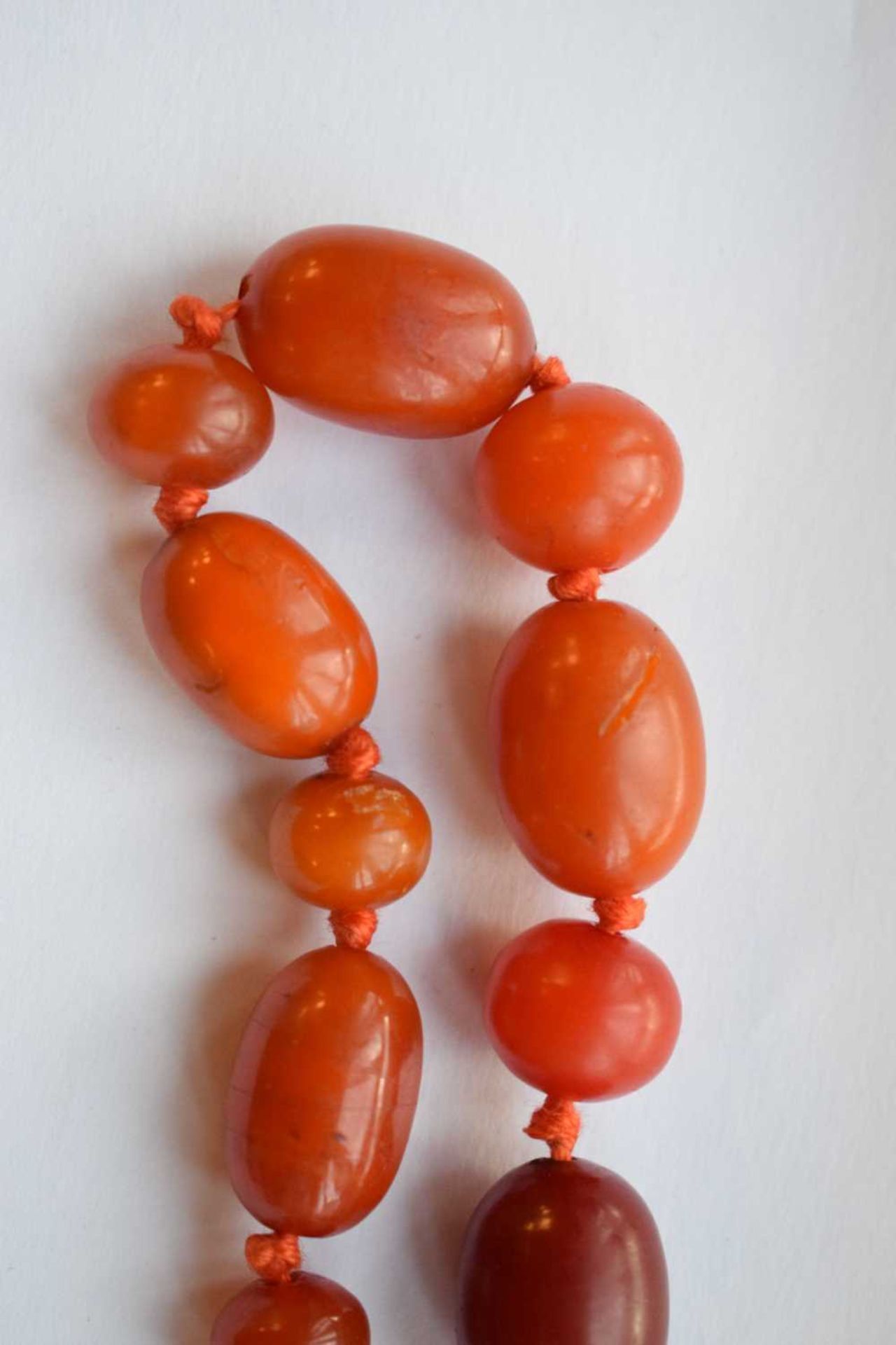 'Butterscotch amber' coloured bead necklace - Image 3 of 12