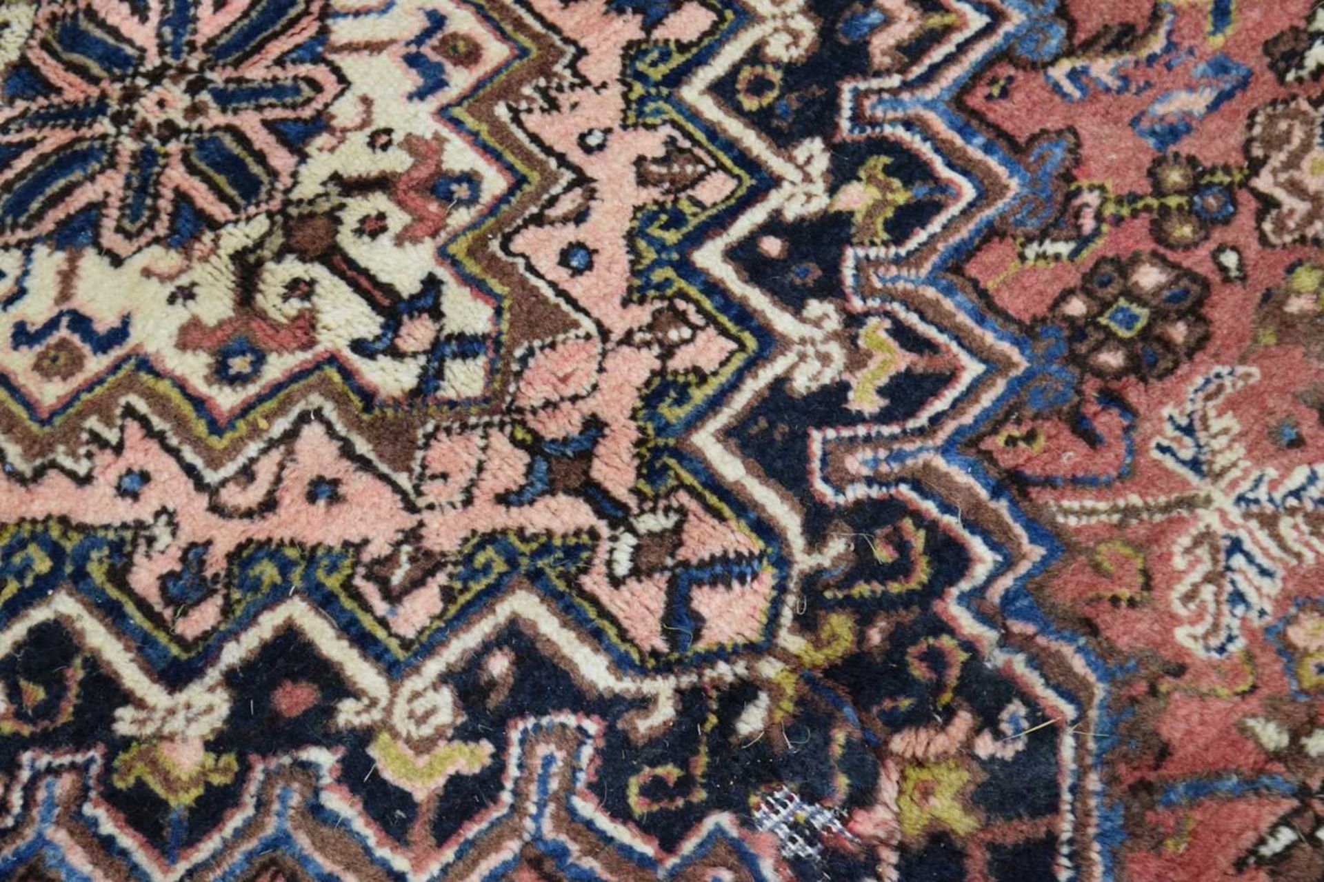 Persian Heriz rug - Image 3 of 7