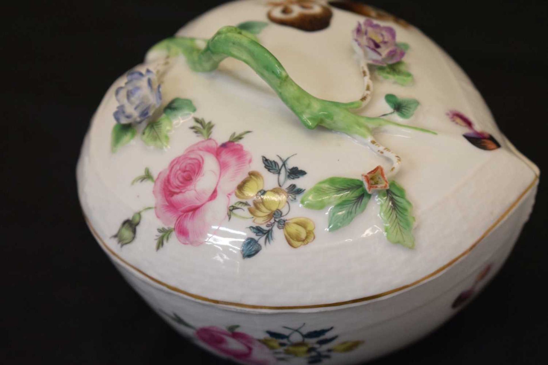 Meissen Marcolini period lidded bowl - Image 5 of 14